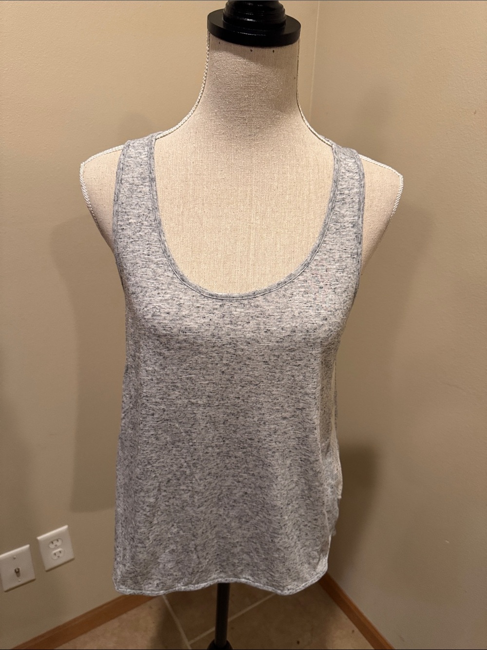 ST. studio Light Heather Gray Scoop Neck Tank